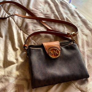 Michael Kors Cross Body logo bag